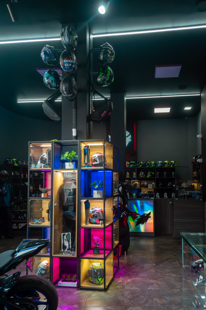 Espacio completo del showroom Branko Riders